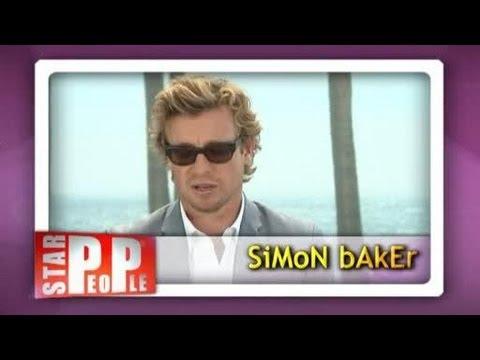 VIDEO : Simon Baker toil...
