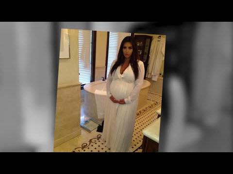 VIDEO : Pregnant Kim Kardashian Shares An Intimate Snap From Her Baby Shower