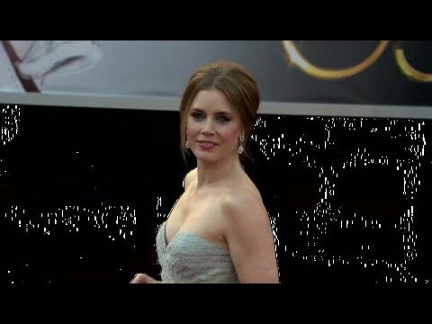 VIDEO : Amy Adams' Suffers From Lack Of Confidence As An Actress