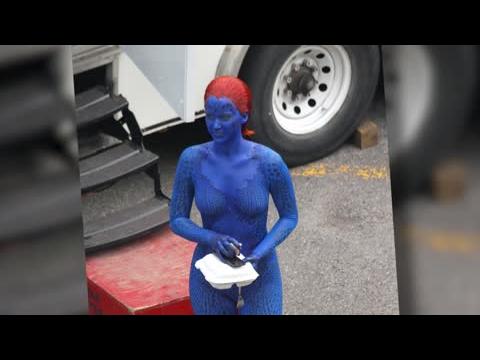 VIDEO : Jennifer Lawrence Rocks Mystique Bodysuit And Paint