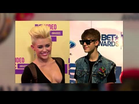 VIDEO : Justin Bieber And Miley Cyrus Get 'Flirty' On Night Out In LA