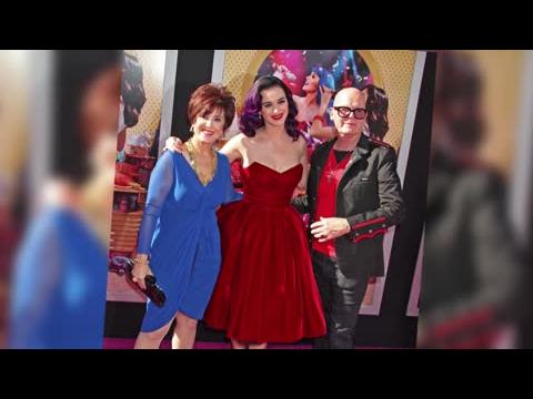 VIDEO : Katy Perry's Mom Thanks God For Her Divorce From Russell Brand