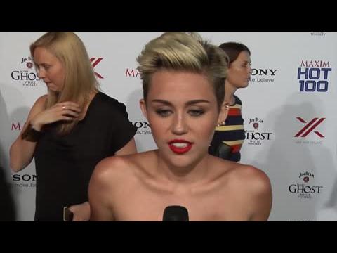 VIDEO : Miley Cyrus Thinks Rihanna Should Be No. 1 On Maxim's Hot 100