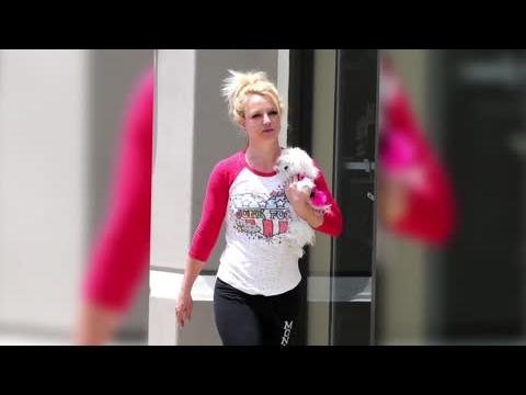 VIDEO : Britney Spears Se Fait Plaisir Avec De La Malbouffe