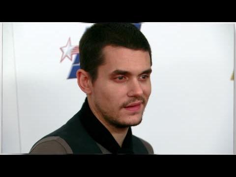 VIDEO : John Mayer's New Song Might Be About Taylor Swift