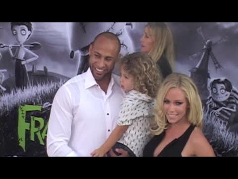 VIDEO : Kendra Wilkinson And Hank Baskett Planning For Baby No. 2