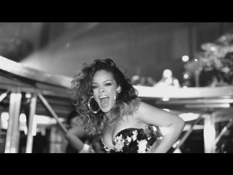 VIDEO : Guest Star Rihanna : La Machine De Guerre !