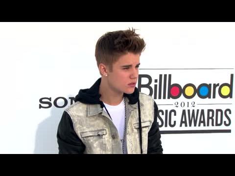 VIDEO : Sheriff Wants To Charge Justin Bieber With Battery