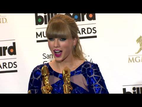 VIDEO : Taylor Swift's Hints At More Beef With Bieber