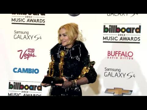 VIDEO : Madonna Made $125 Million Last Year