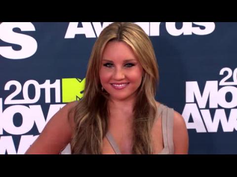 VIDEO : Amanda Bynes Twitter 'Hacked' While She Was Under Psychiatric Hold