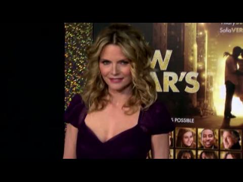 VIDEO : Michelle Pfeiffer Parle De Prendre De L'ge  Hollywood