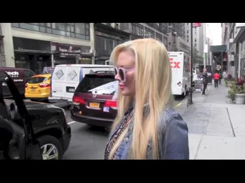 VIDEO : Jenna Jameson Denies Drug Use After Strange Interview