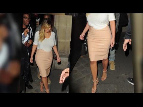 VIDEO : Kim Kardashian Shows Off Her Slim Waist in a Nude Pencil Skirt on a Dinner Date With Kanye W