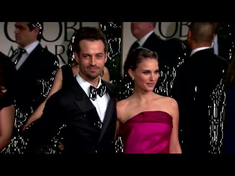 VIDEO : Natalie Portman se muda a Pars