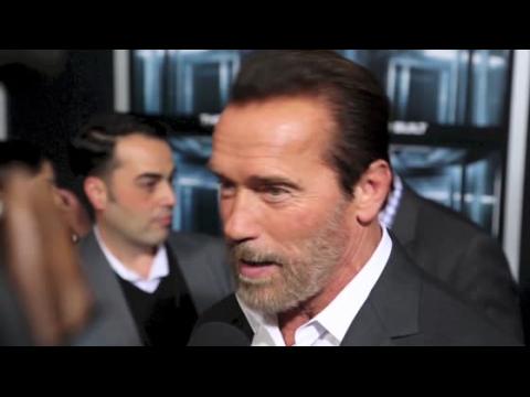 VIDEO : Arnold Schwarzenegger tiene sexo 5 veces al da?
