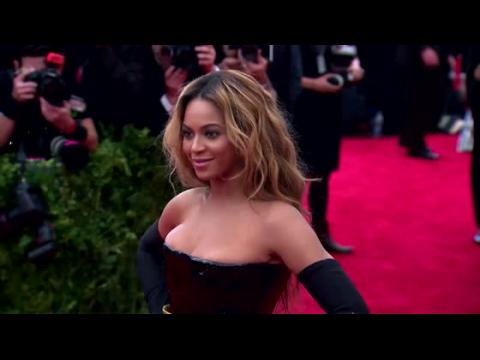 VIDEO : Beyonce Se Prépare Pour Sa Tournée Au Brésil