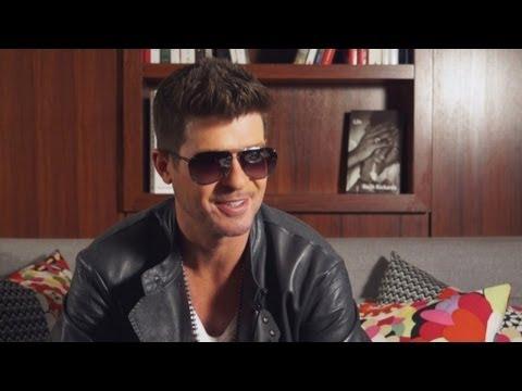 VIDEO : Robin Thicke, The Man Of 2013
