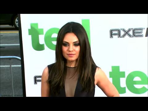 VIDEO : Mila Kunis Is NOT Engaged