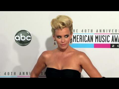 VIDEO : Jenny McCarthy Getting Serious With Donnie Wahlberg
