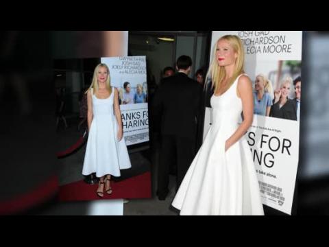 VIDEO : Gwyneth Paltrow Looks White Hot At Thanks For Sharing Premiere