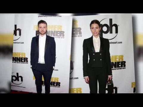 VIDEO : Justin Timberlake and Jessica Biel Are 'N Sync in Matching Tuxedos