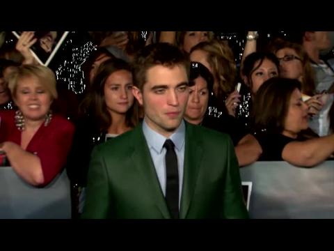 VIDEO : Robert Pattinson est vendiendo la mansin en LA que comparti con Kristen Stewart