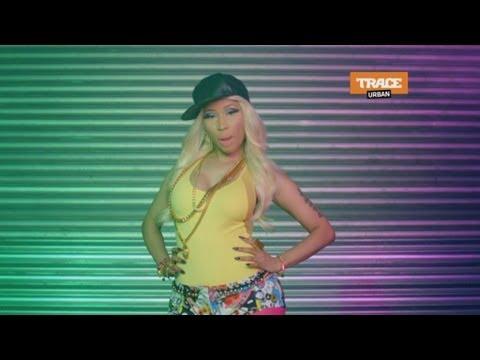 VIDEO : Nicki Minaj Releases Her Own Fashion Line