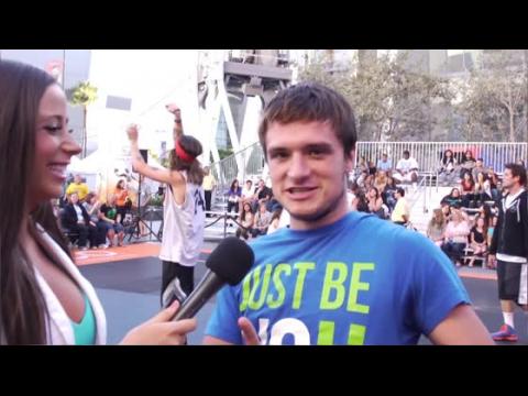 VIDEO : Josh Hutcherson Not Opposed to Future Gay Relationship