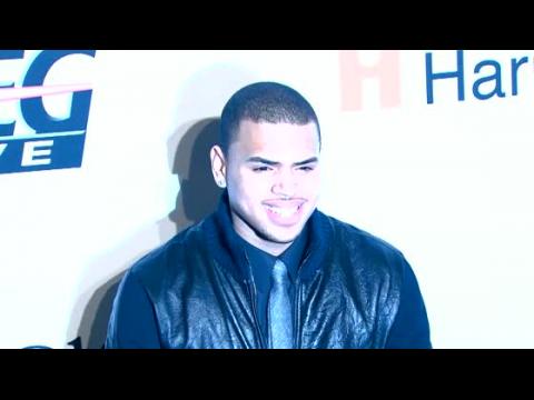 VIDEO : Chris Brown Released From Jail, Tweets Fans