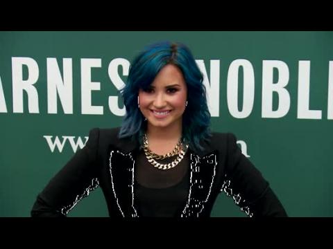 VIDEO : Demi Lovato Believes in Mermaids