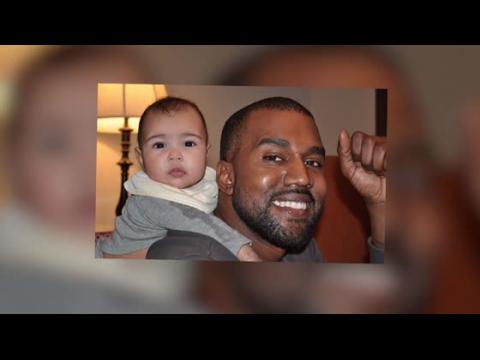 VIDEO : Kanye West protge North West par tous les moyens