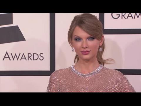 VIDEO : La scurit de Taylor Swift arrte 3 personnes devant chez elle