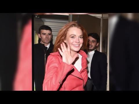 VIDEO : Lindsay Lohan Hits The Decks In London With P Diddy There For Support