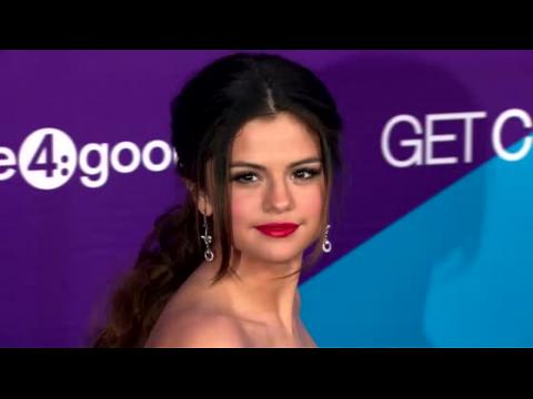 VIDEO : Selena Gomez llama a la polica por sospecha de un nuevo intruso