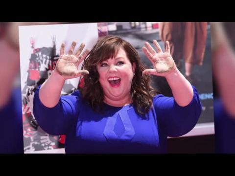 VIDEO : Melissa McCarthy Gets Immortalized At The TCL Chinese Theatre