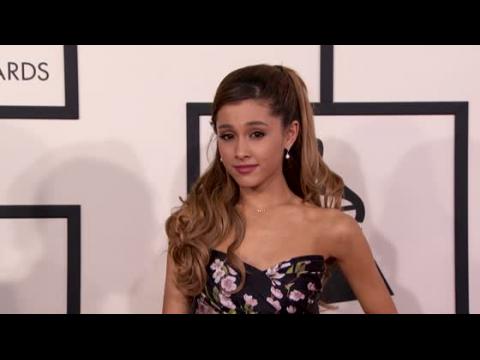 VIDEO : Ariana Grande Speaks Out After 'Sam and Cat' is Cancelled