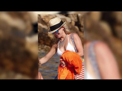 VIDEO : Kate Hudson Enjoys Ibiza in Her Bikini