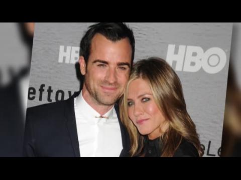 VIDEO : Jennifer Aniston and Justin Theroux are the Picture of Love