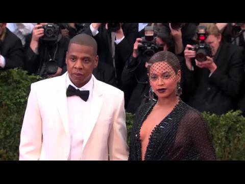 VIDEO : Jay-Z, Beyonc, Rihanna & More Hit The Road This Summer