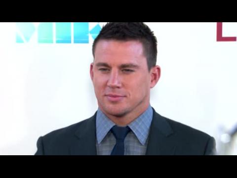 VIDEO : Channing Tatum is a Master at Changing Diapers