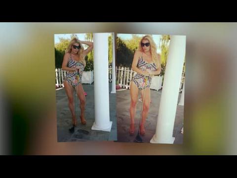 VIDEO : Jessica Simpson Shows Off Her Figure In Bathing Suit Photos
