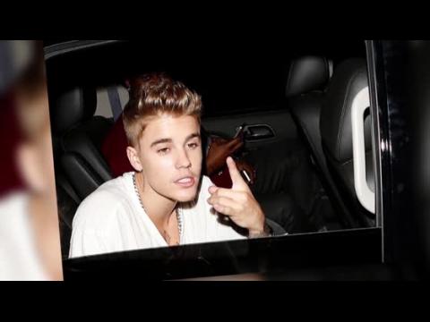 VIDEO : Bieber le da su amor a sus Beliebers luego de cenar con Kylie Jenner
