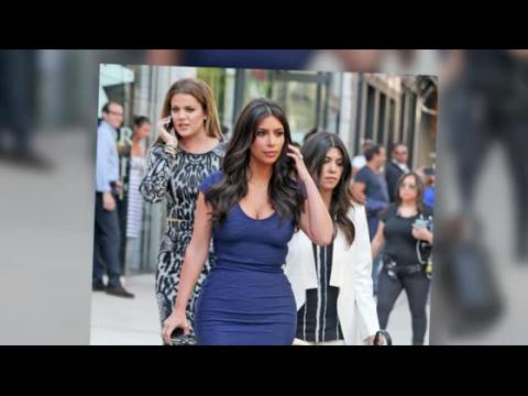 VIDEO : Kim Kardashian est organizando el baby shower de Kourtney