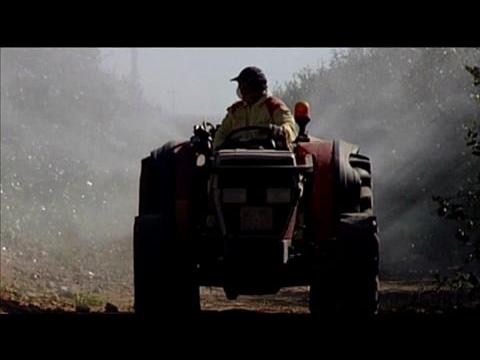 Pesticides : "Il y a des présomptions fortes sur 3 types de cancers", assure un expert – 10/07