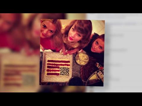 VIDEO : Taylor Swift Has A Star-Studded 4th of July