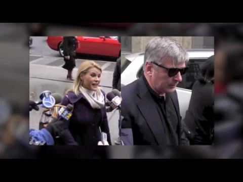 VIDEO : La harceleuse d'Alec Baldwin dclare coupable