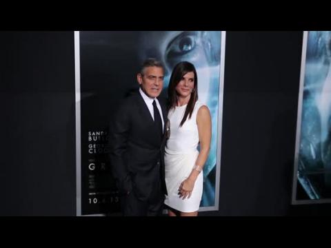 VIDEO : George Clooney dice que Sandra Bullock lo llama borracha
