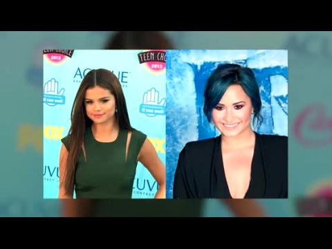 VIDEO : Selena Gomez Goes to Support Demi Lovato's Speech at Rehab