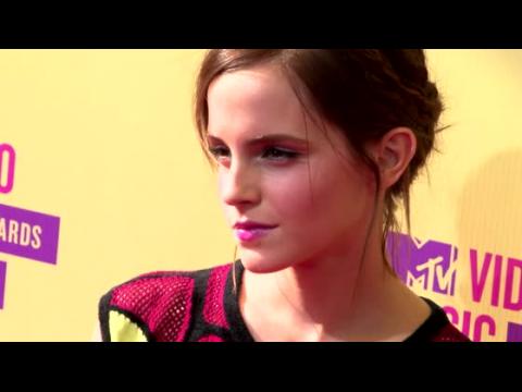 VIDEO : Emma Watson is Single